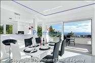 Penthouse apartment  Lush in Makarska 