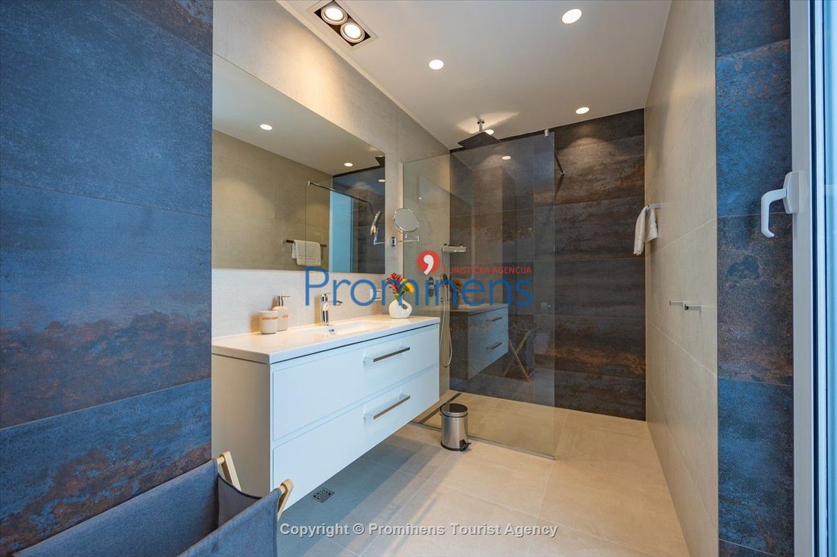 Luxury penthouse Sara Makarska