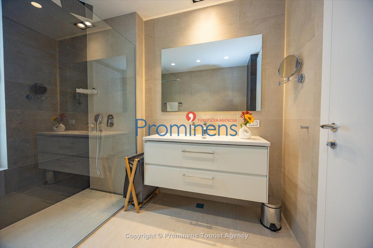 Luxury penthouse Sara Makarska