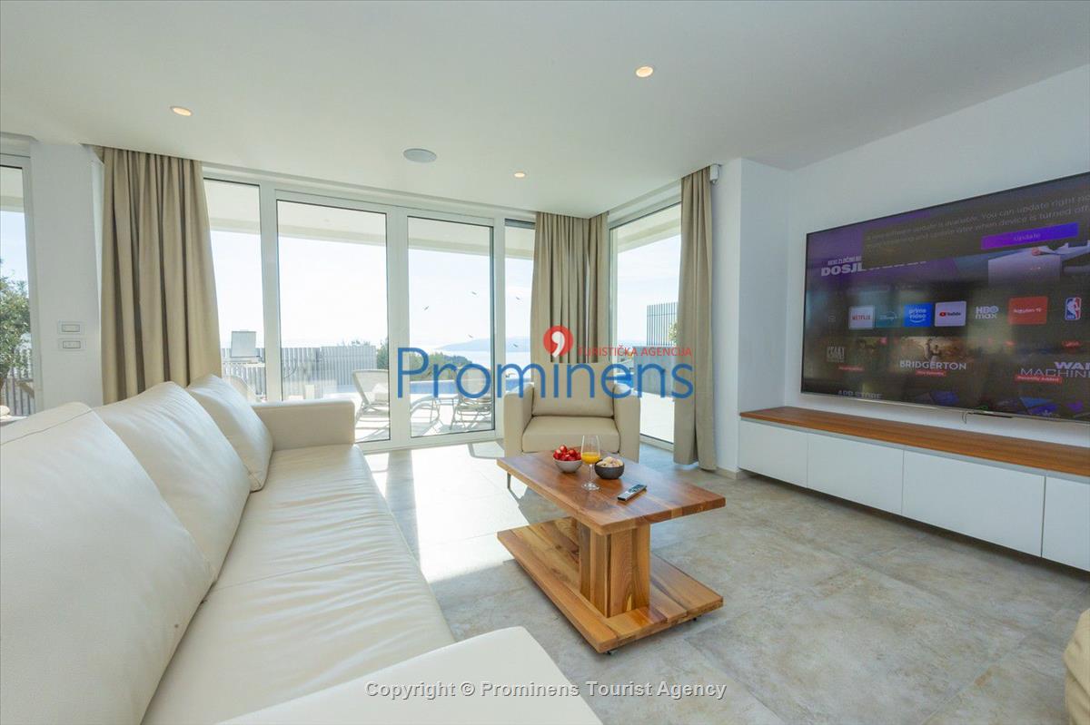 Pool apartment Maja & Petra 