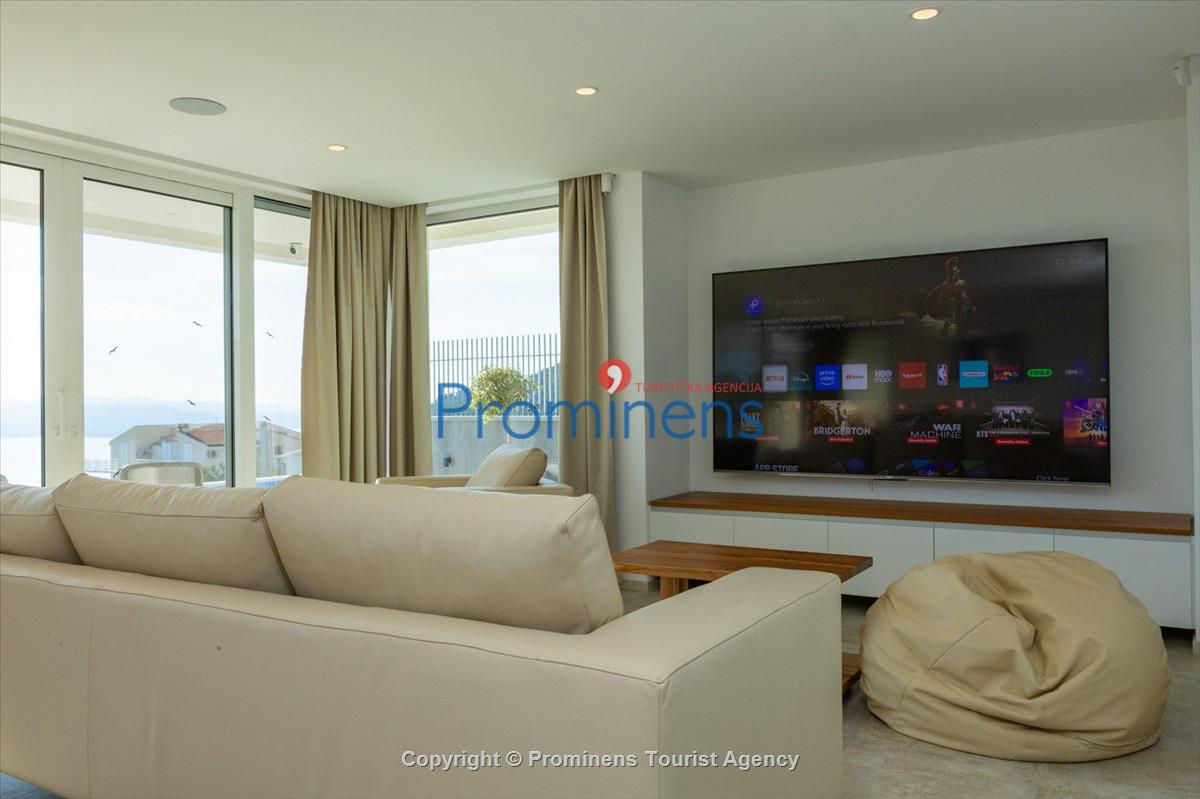 Pool apartment Maja & Petra 