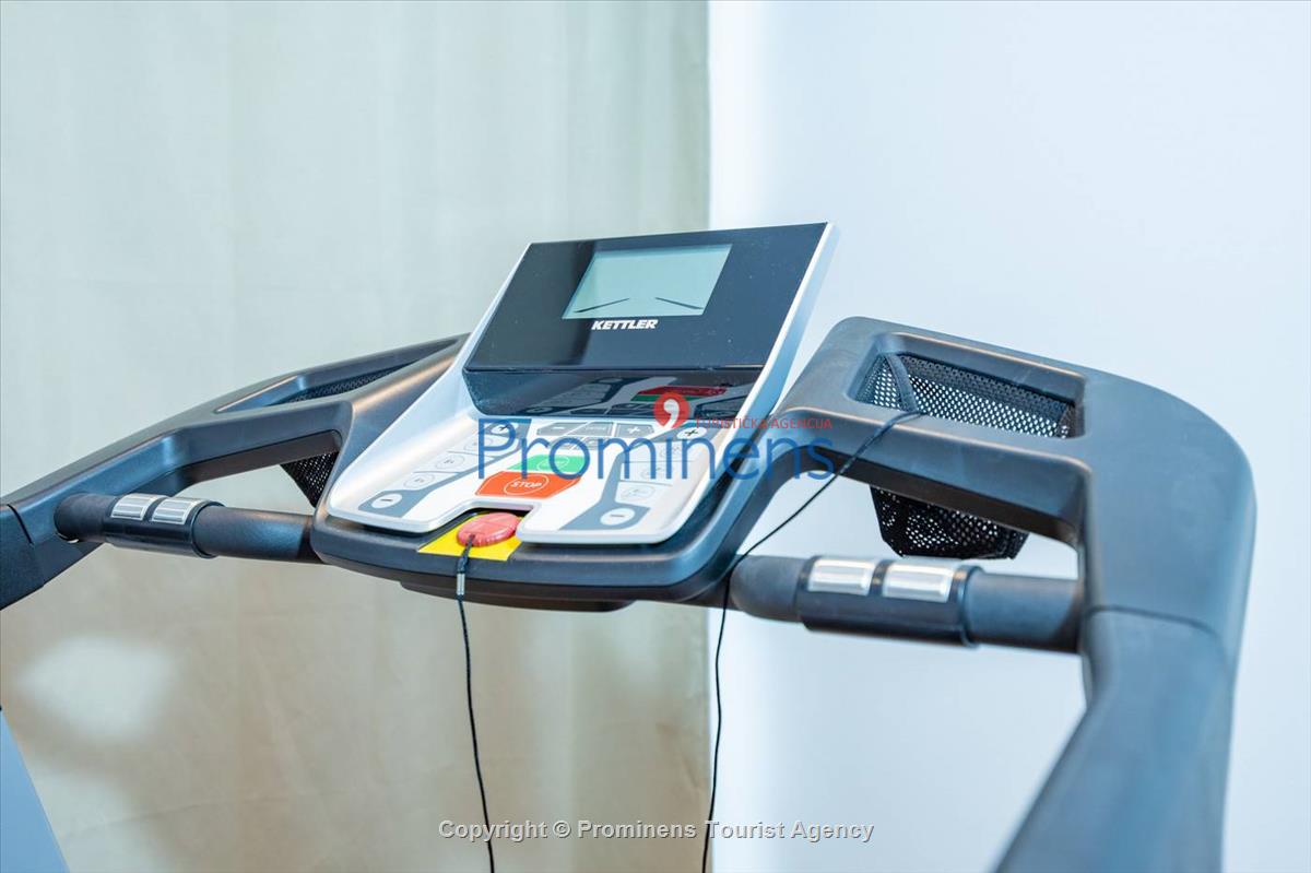 Exklusive Ferienwohnung Maja und Petra mit Pool in Makarska, 