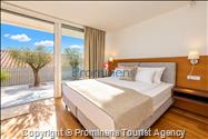Exklusive Ferienwohnung Maja und Petra mit Pool in Makarska, 