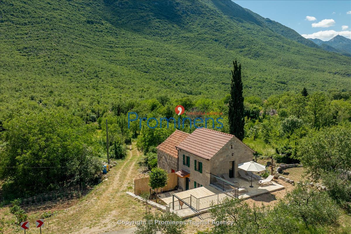 Heritage house Bašić Rašćane 