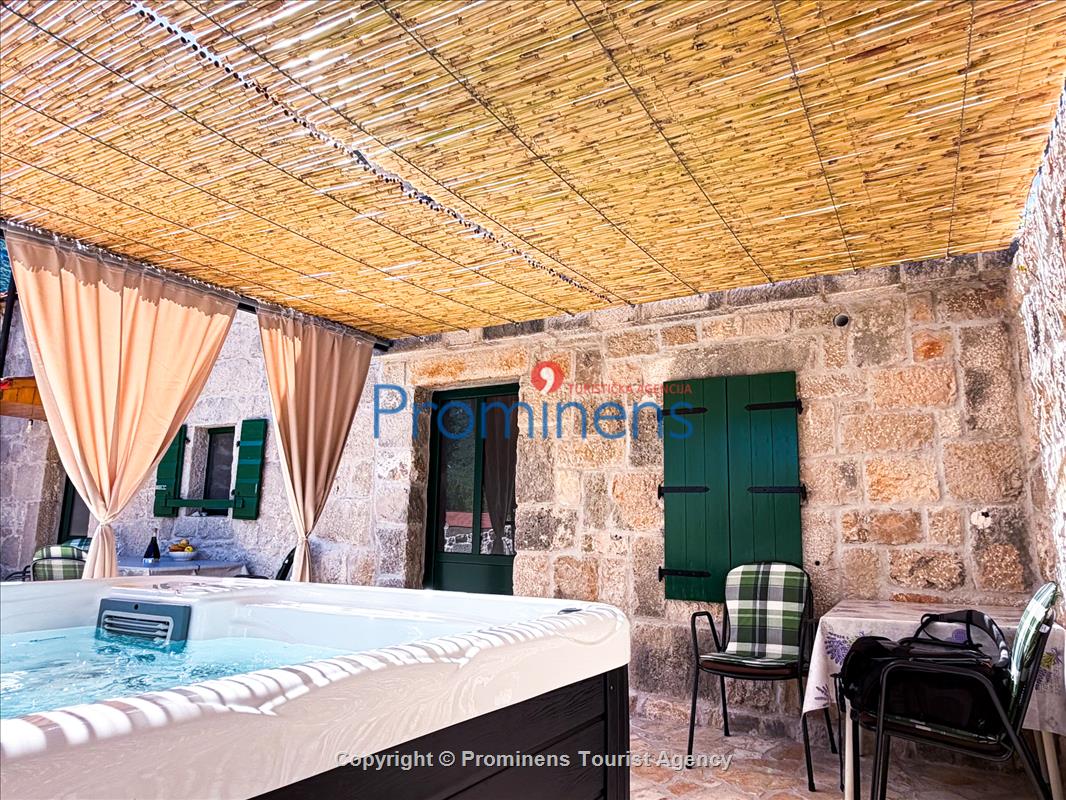 Heritage house Bašić Rašćane 