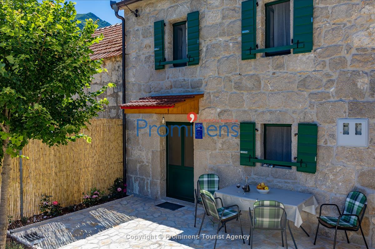 Heritage house Bašić Rašćane 