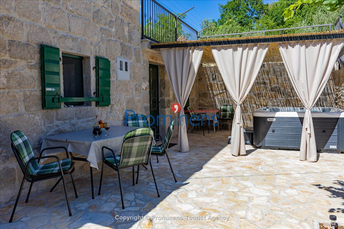 Heritage house Bašić Rašćane 
