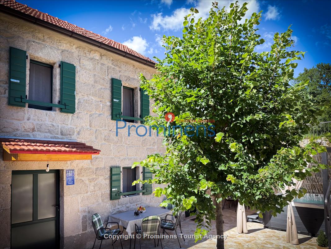 Heritage house Bašić Rašćane 