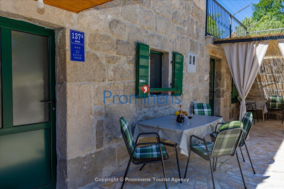 Heritage house Bašić Rašćane 