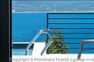 Villa Šime Brela – Pool, Sea View, Gym, Sleeps 4