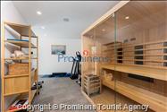 Villa Šime Brela – Pool, Sea View, Gym, Sleeps 4