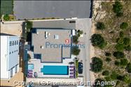 Villa Hota Makarska – grijani bazen, masažna kada, sauna, fitnes, 8 osoba