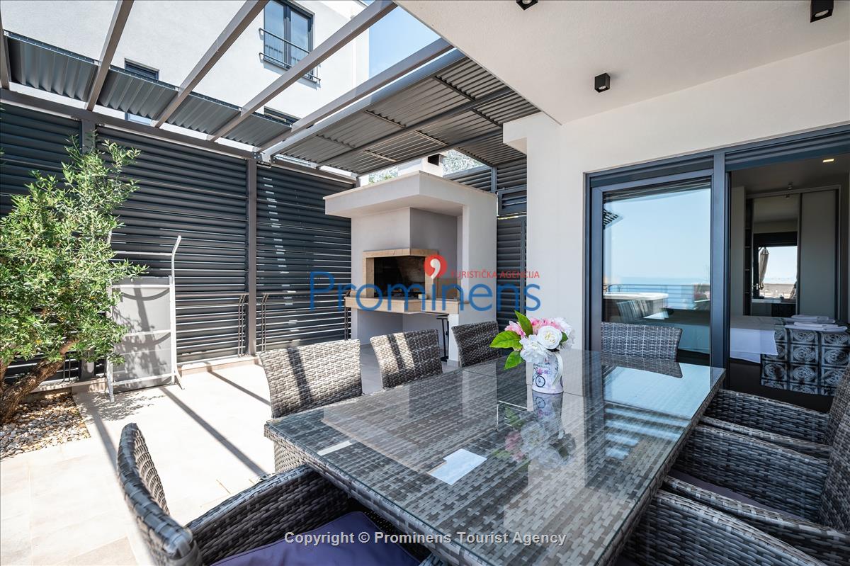 Villa Hota Makarska – grijani bazen, masažna kada, sauna, fitnes, 8 osoba