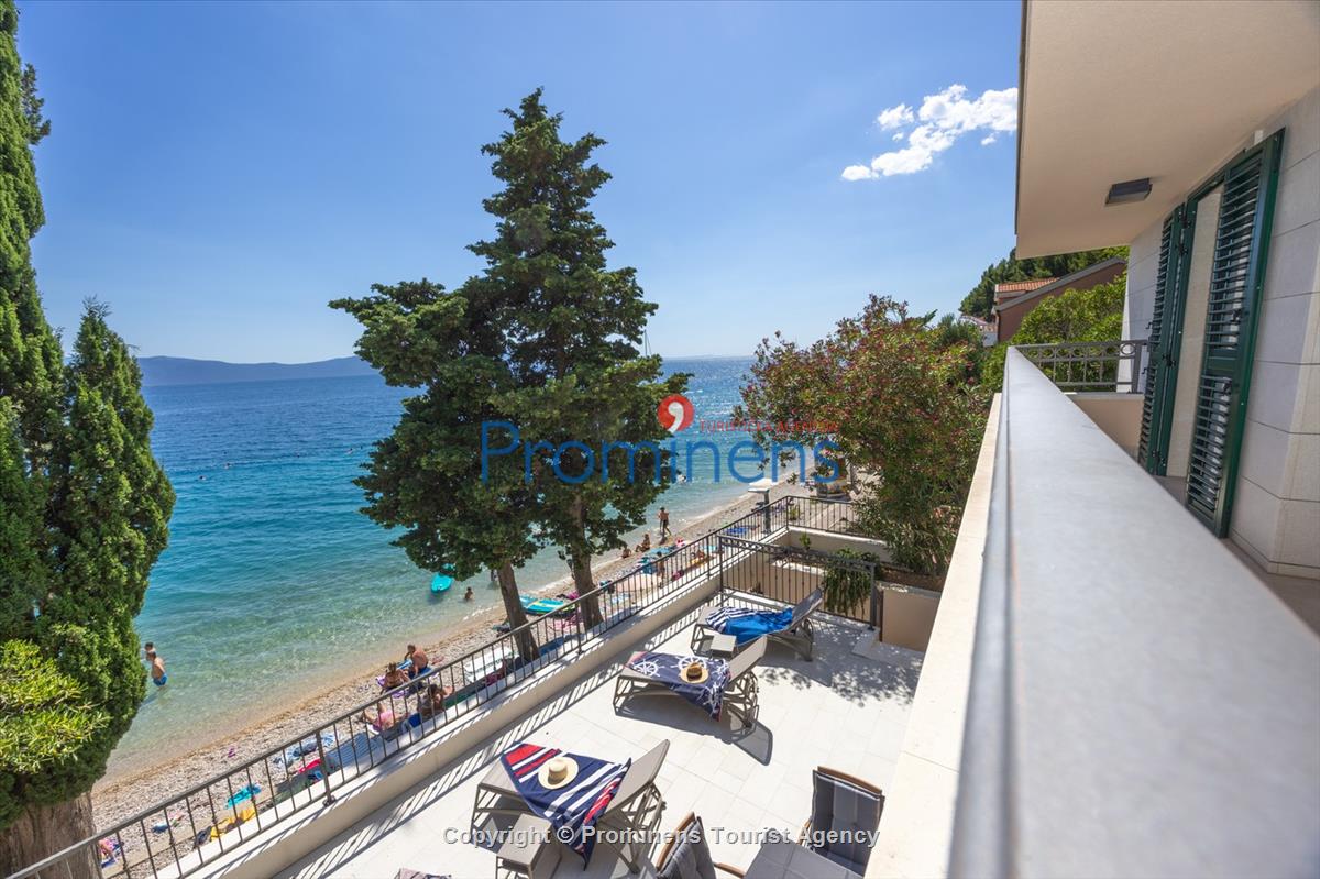 Kuća na plaži San't Antonio Podaca – 4 spavaće sobe, 2 obitelji, direktan izlaz na more, Makarska rivijera