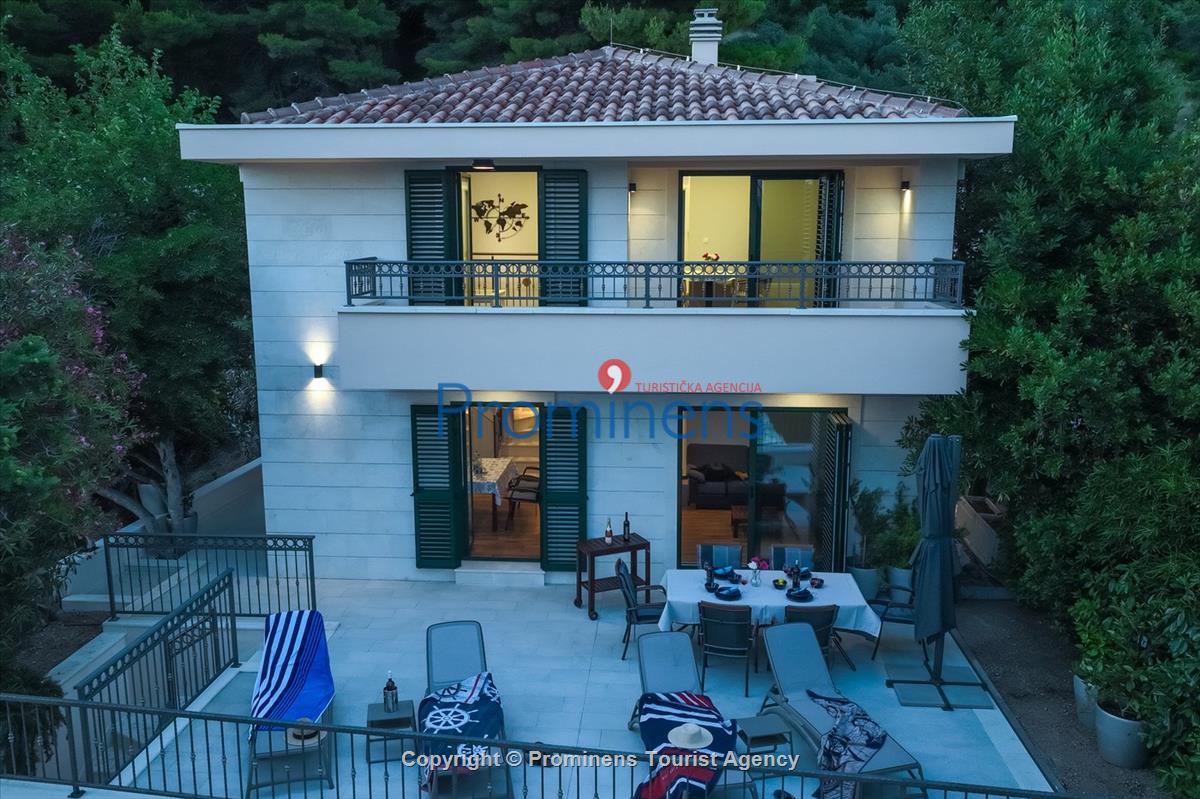 Kuća na plaži San't Antonio Podaca – 4 spavaće sobe, 2 obitelji, direktan izlaz na more, Makarska rivijera