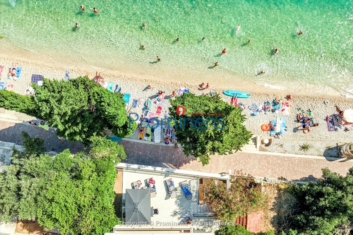 Kuća na plaži San't Antonio Podaca – 4 spavaće sobe, 2 obitelji, direktan izlaz na more, Makarska rivijera