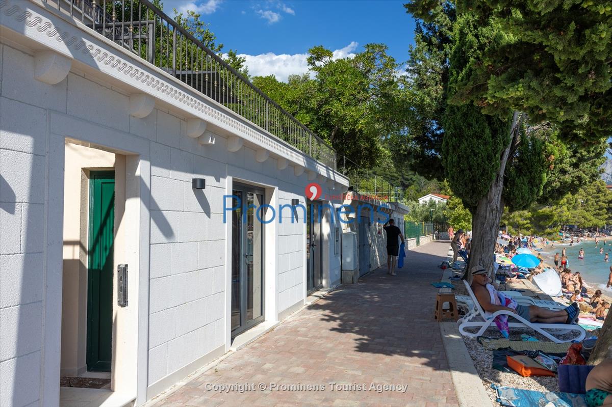 Kuća na plaži San't Antonio Podaca – 4 spavaće sobe, 2 obitelji, direktan izlaz na more, Makarska rivijera