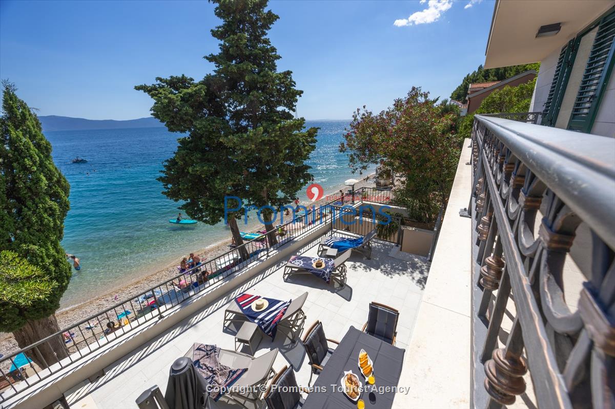 Kuća na plaži San't Antonio Podaca – 4 spavaće sobe, 2 obitelji, direktan izlaz na more, Makarska rivijera