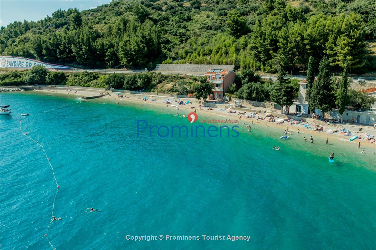 Kuća na plaži San't Antonio Podaca – 4 spavaće sobe, 2 obitelji, direktan izlaz na more, Makarska rivijera