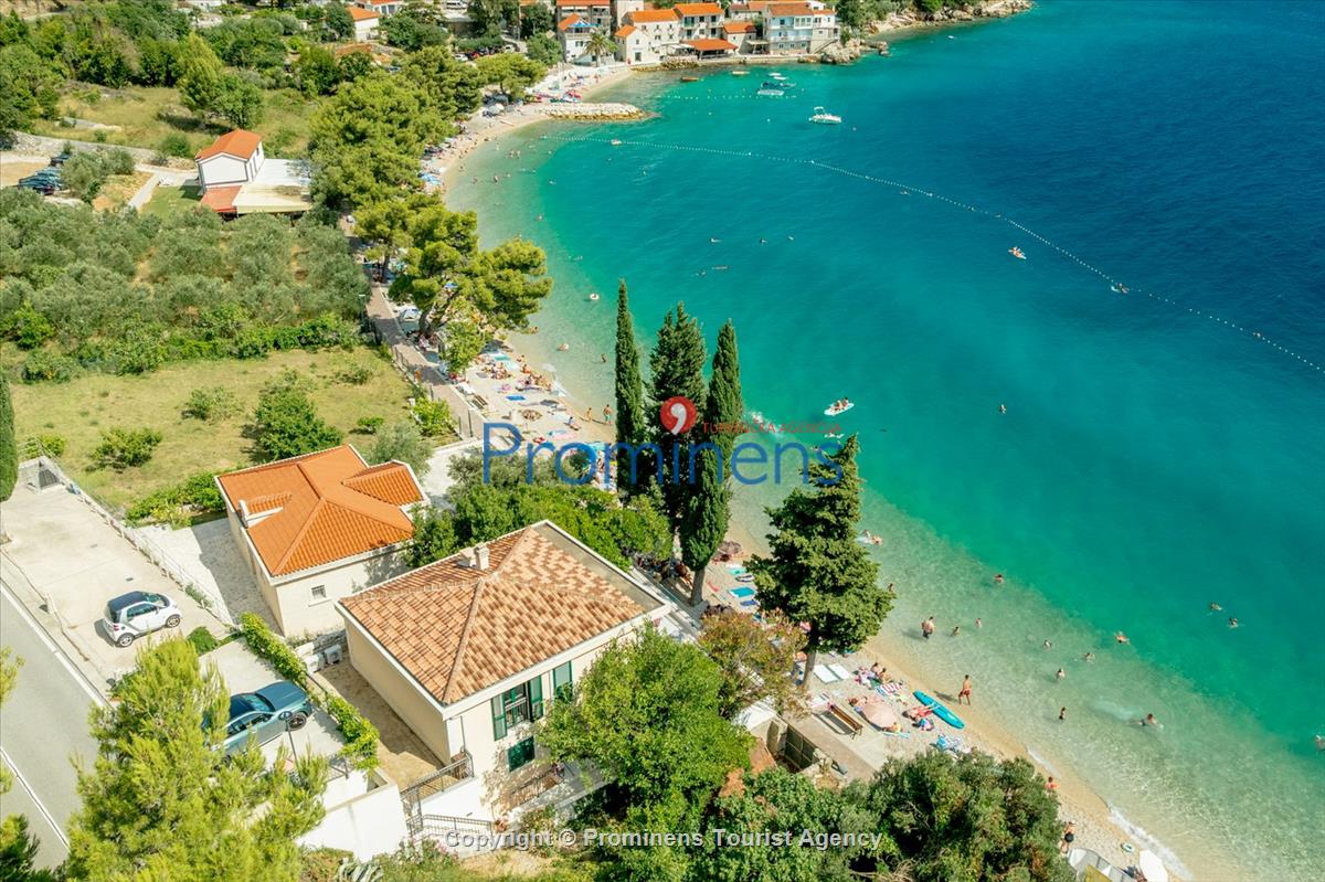 Kuća na plaži San't Antonio Podaca – 4 spavaće sobe, 2 obitelji, direktan izlaz na more, Makarska rivijera