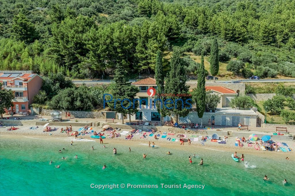 Kuća na plaži San't Antonio Podaca – 4 spavaće sobe, 2 obitelji, direktan izlaz na more, Makarska rivijera