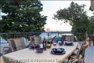 Kuća na plaži San't Antonio Podaca – 4 spavaće sobe, 2 obitelji, direktan izlaz na more, Makarska rivijera