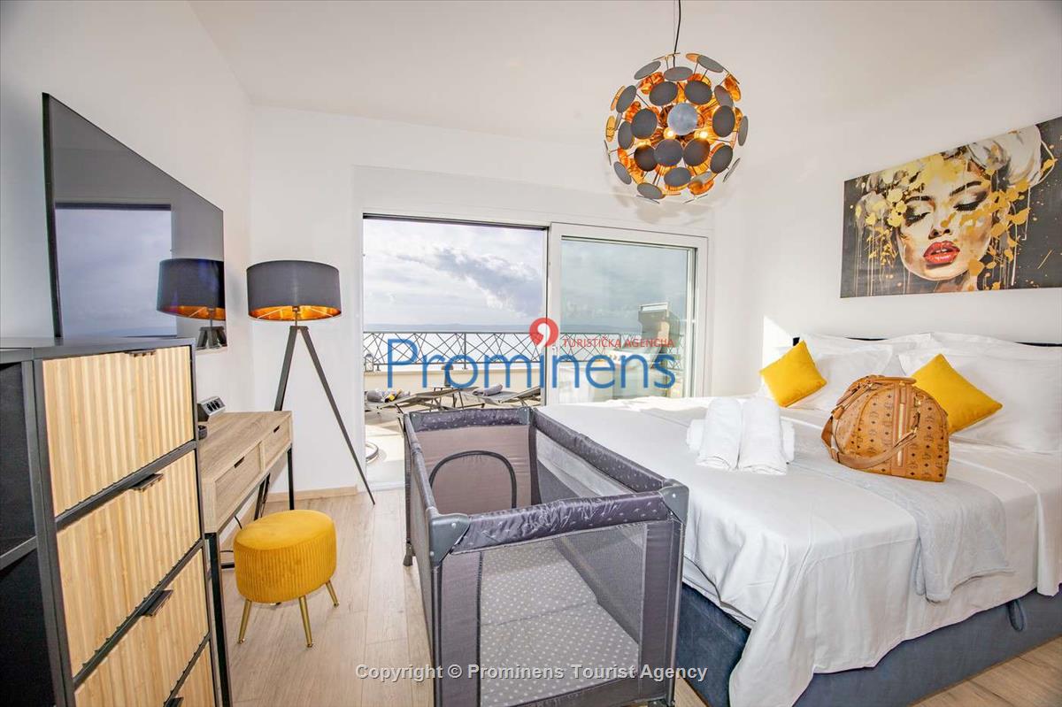 Helena Penthouse Makarska – Three-Bedroom Apartment at Muccurum Residence