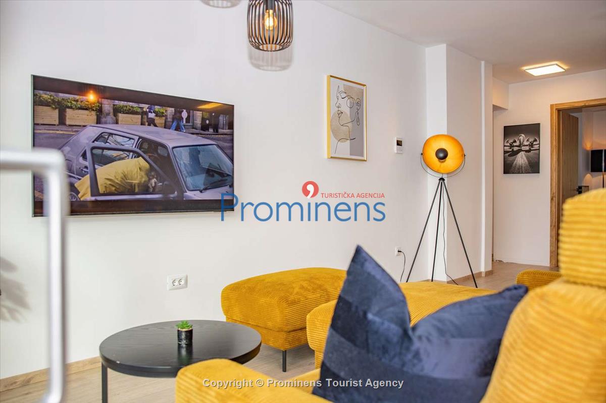Helena Penthouse Makarska – Three-Bedroom Apartment at Muccurum Residence