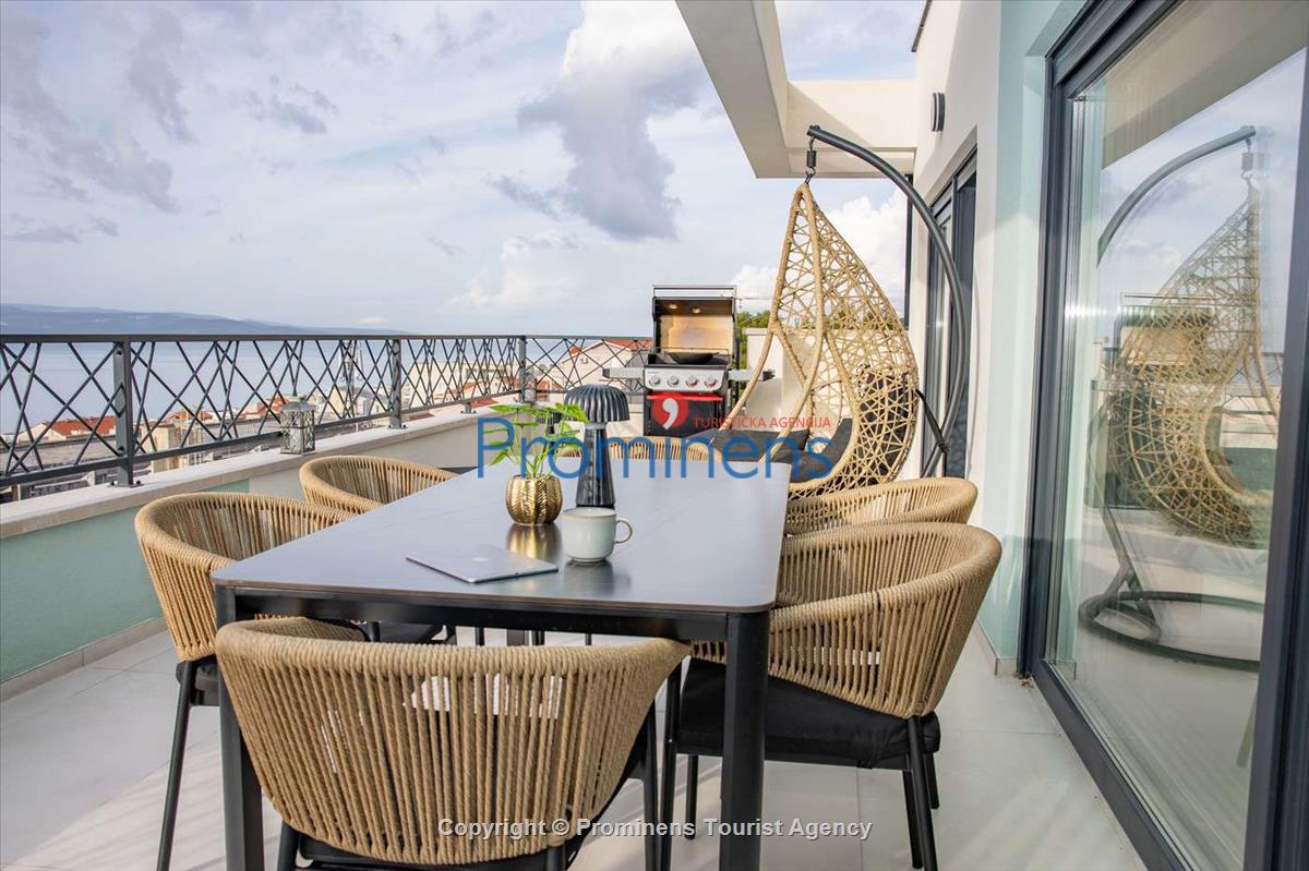 Helena Penthouse Makarska – Three-Bedroom Apartment at Muccurum Residence
