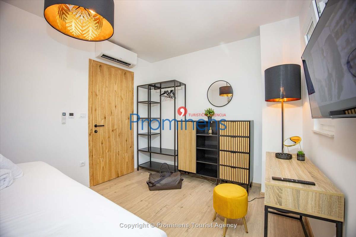 Helena Penthouse Makarska – Three-Bedroom Apartment at Muccurum Residence