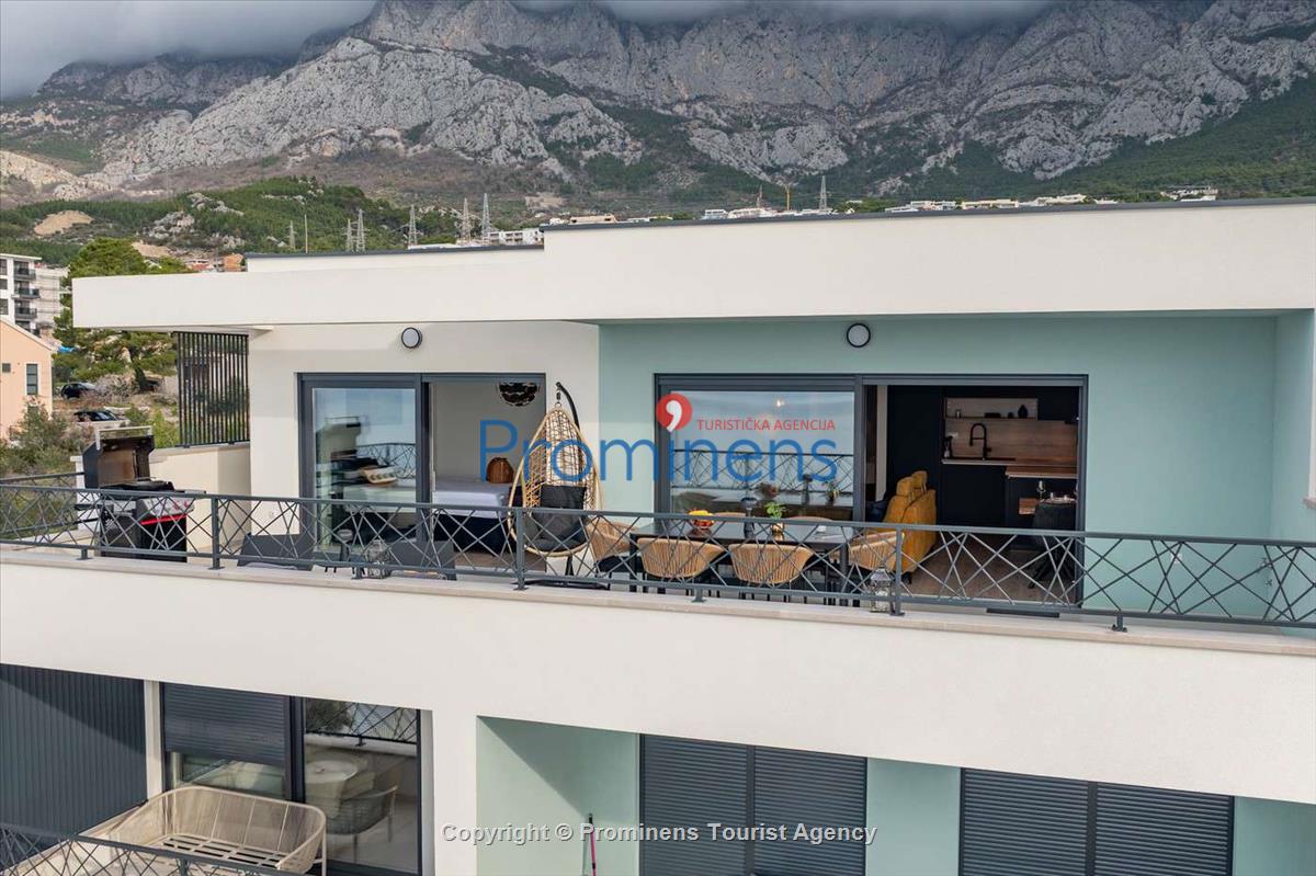 Helena Penthouse Makarska – Three-Bedroom Apartment at Muccurum Residence