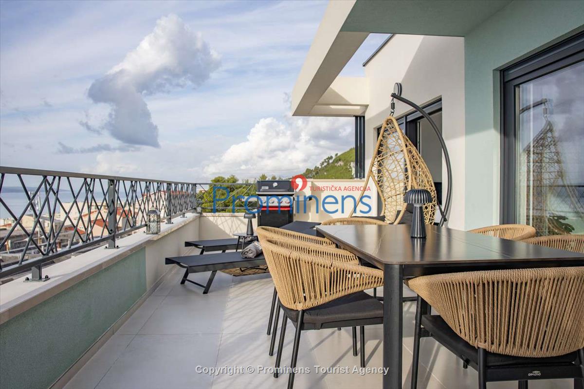 Helena Penthouse Makarska – Three-Bedroom Apartment at Muccurum Residence