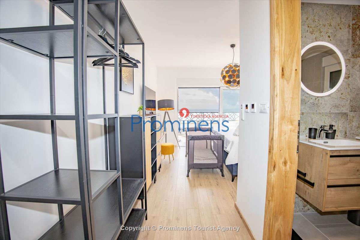 Helena Penthouse Makarska – Three-Bedroom Apartment at Muccurum Residence