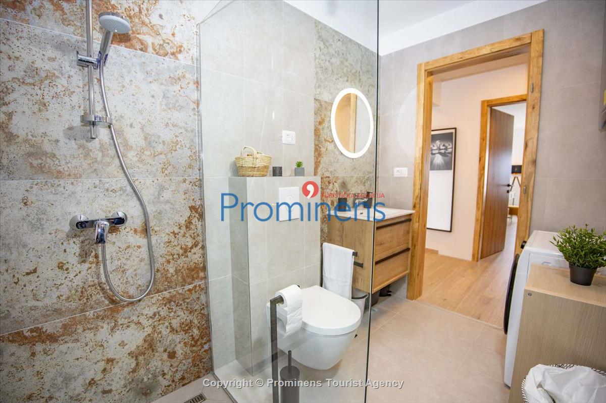 Helena Penthouse Makarska – Three-Bedroom Apartment at Muccurum Residence