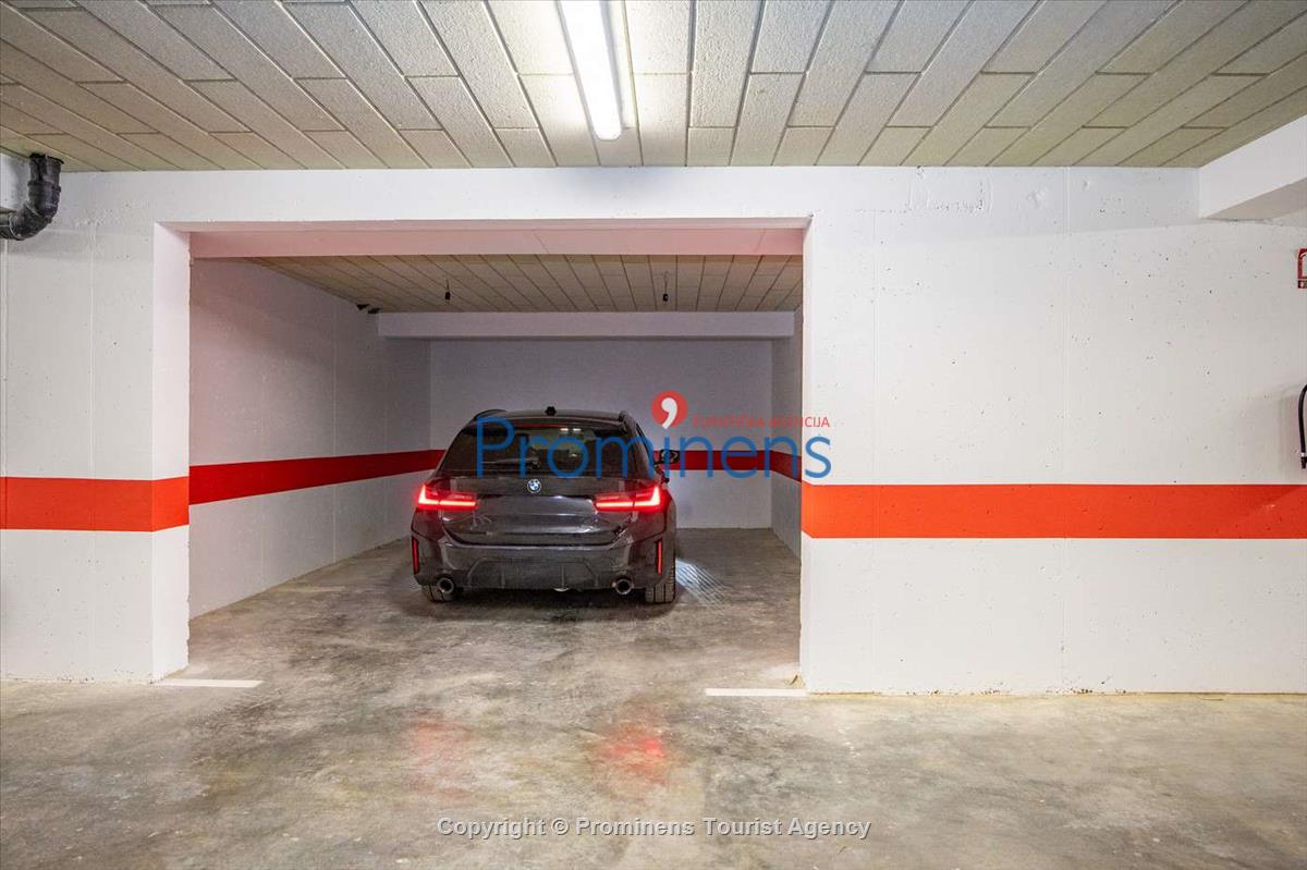 Helena Penthouse Makarska – Three-Bedroom Apartment at Muccurum Residence