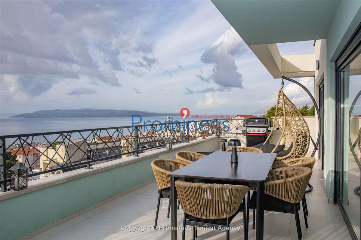 Helena Penthouse Makarska – Three-Bedroom Apartment at Muccurum Residence