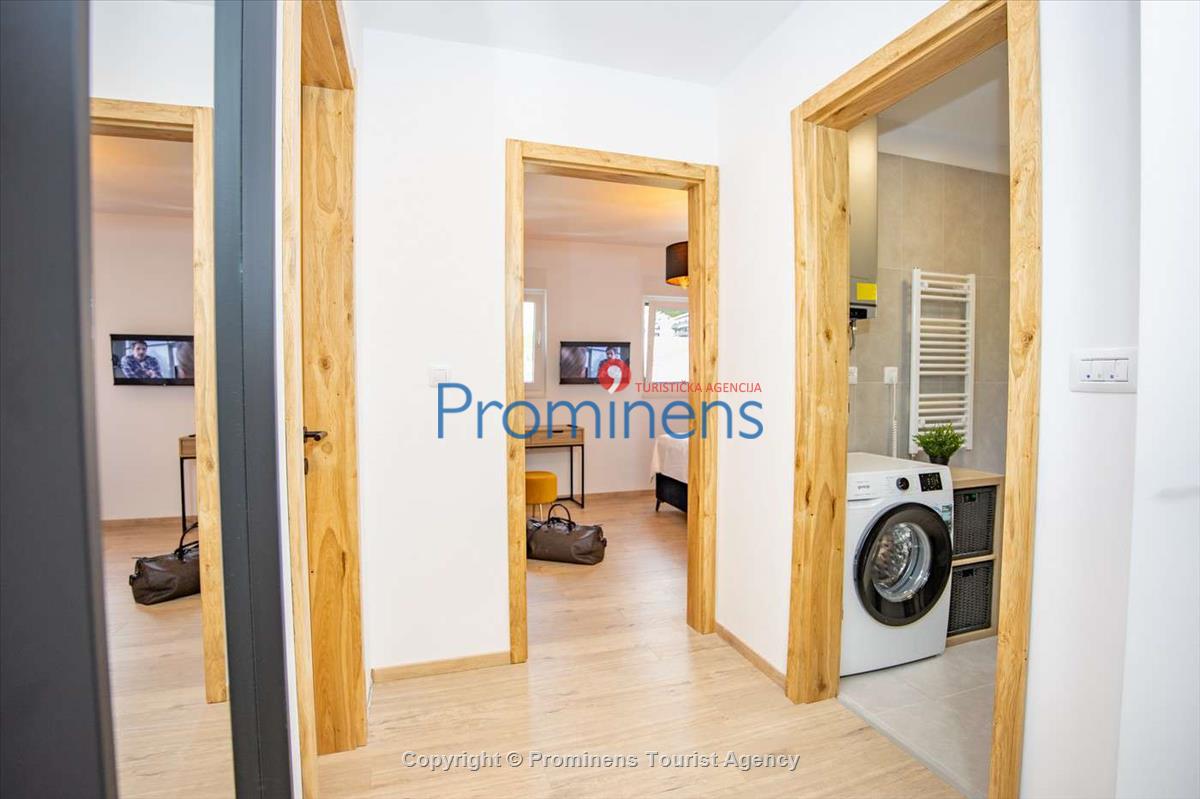 Helena Penthouse Makarska – Three-Bedroom Apartment at Muccurum Residence