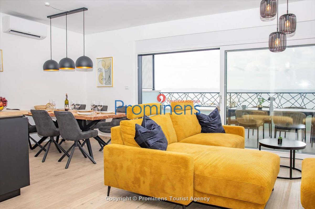 Helena Penthouse Makarska – Three-Bedroom Apartment at Muccurum Residence