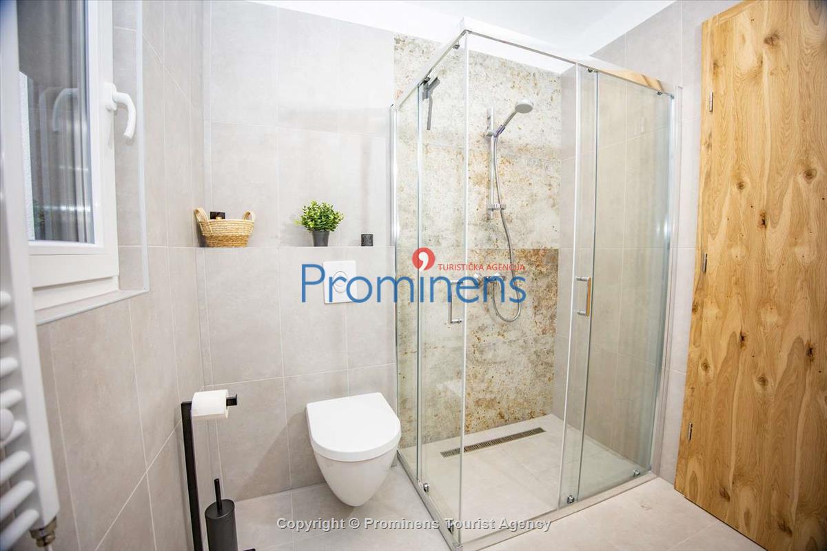 Helena Penthouse Makarska – Three-Bedroom Apartment at Muccurum Residence