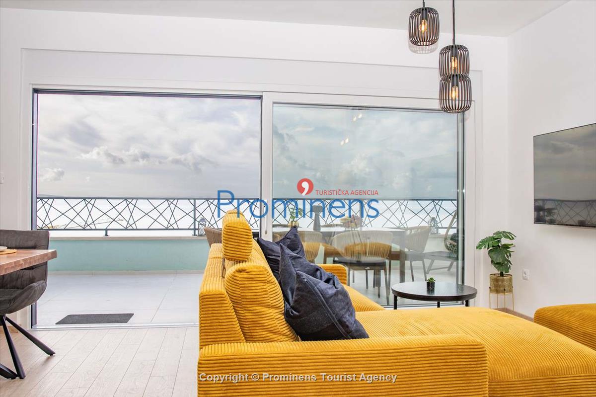 Helena Penthouse Makarska – Three-Bedroom Apartment at Muccurum Residence