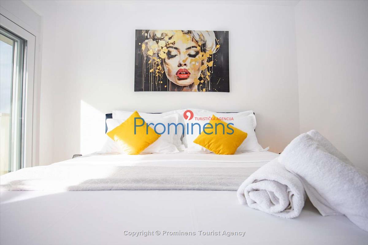 Helena Penthouse Makarska – Three-Bedroom Apartment at Muccurum Residence