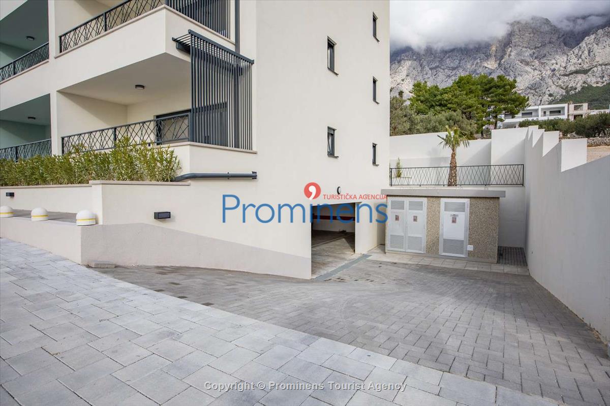Helena Penthouse Makarska – Three-Bedroom Apartment at Muccurum Residence