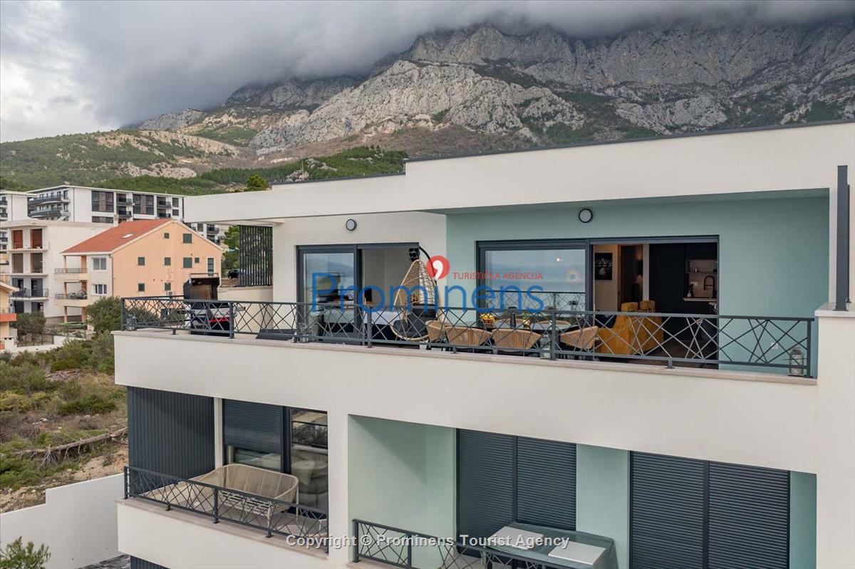 Helena Penthouse Makarska – Three-Bedroom Apartment at Muccurum Residence