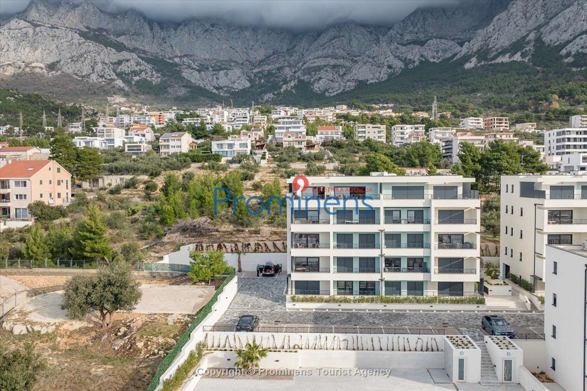 Helena Penthouse Makarska – Three-Bedroom Apartment at Muccurum Residence