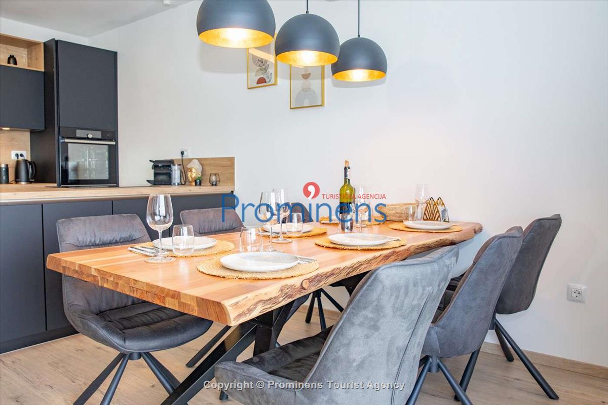 Helena Penthouse Makarska – Three-Bedroom Apartment at Muccurum Residence