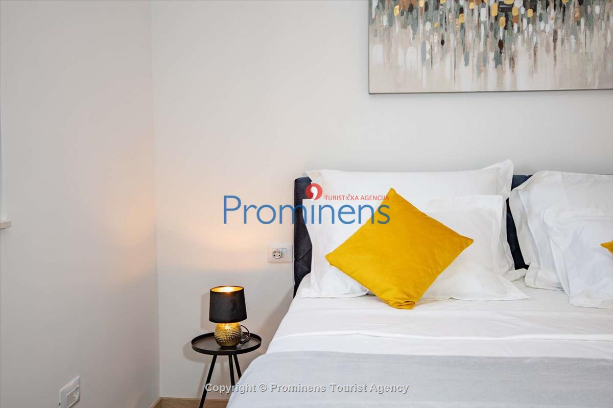 Helena Penthouse Makarska – Three-Bedroom Apartment at Muccurum Residence