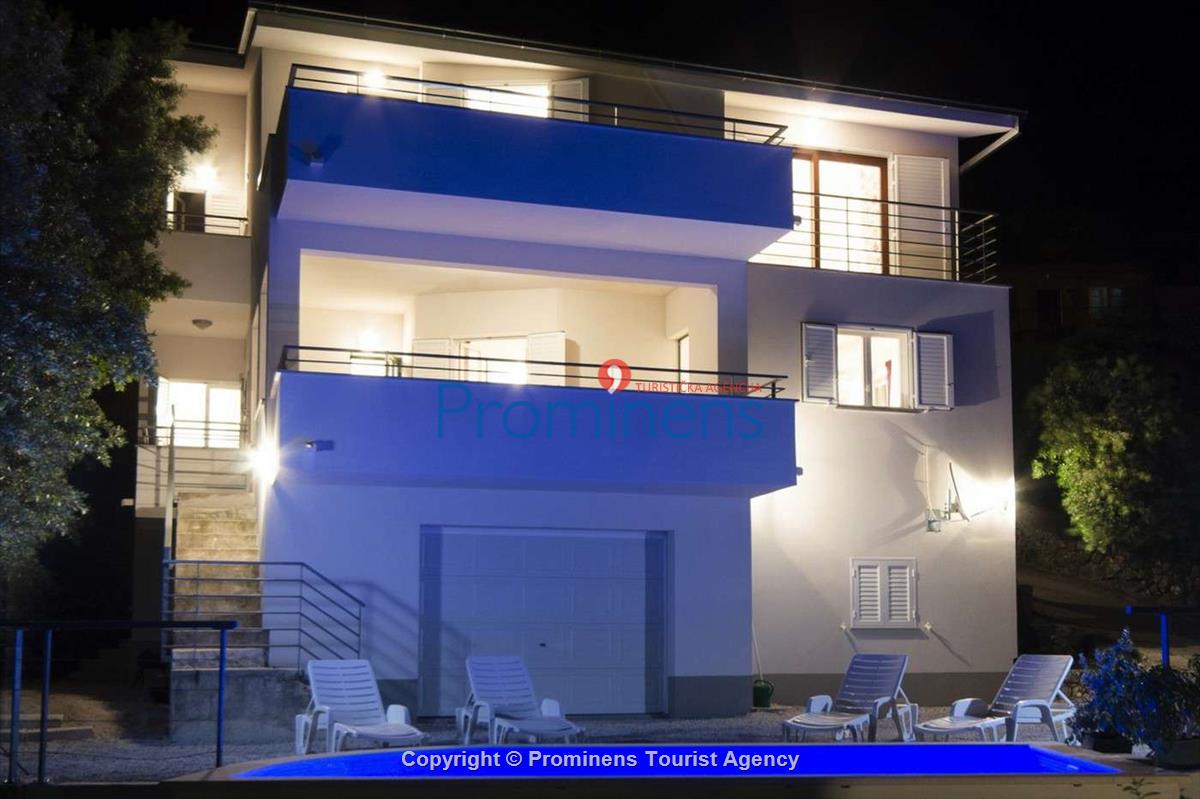 Ferienhaus Bastion mit Pool und Meerblick Baška Voda Dalmatien