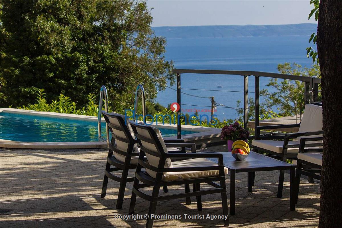 Ferienhaus Bastion mit Pool und Meerblick Baška Voda Dalmatien