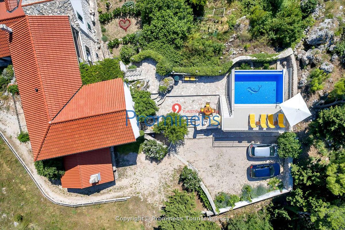 Ferienhaus Finestra mit Pool in  Tučepi an Makarska Riviera mit zwei Schlafzimmern-Kroatien -Familienurlaub 