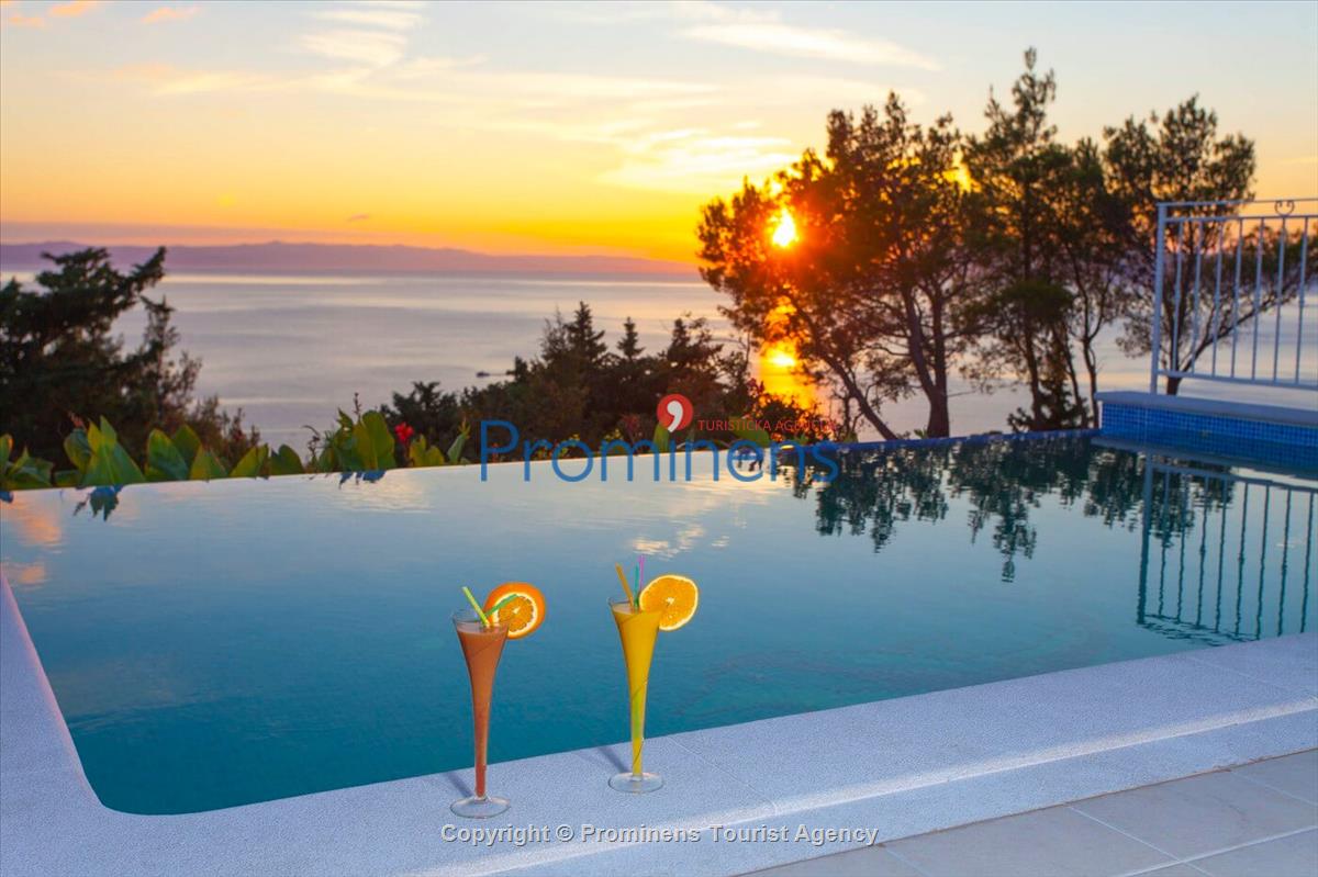 Ferienhaus Finestra mit Pool in  Tučepi an Makarska Riviera mit zwei Schlafzimmern-Kroatien -Familienurlaub 